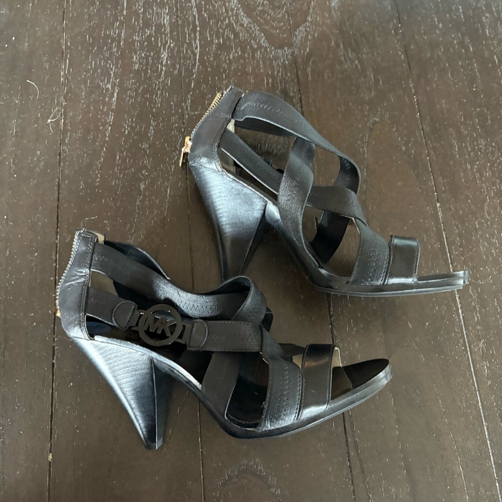 MMK MICHAEL Michael Kors Black Leather Strappy Sandals Heels Sexy Size 7.5‎ - Picture 3 of 12